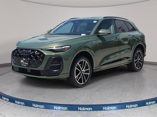 District Green Metallic 2026 Audi Q5 Premium Plus TFSI quattro S tronic