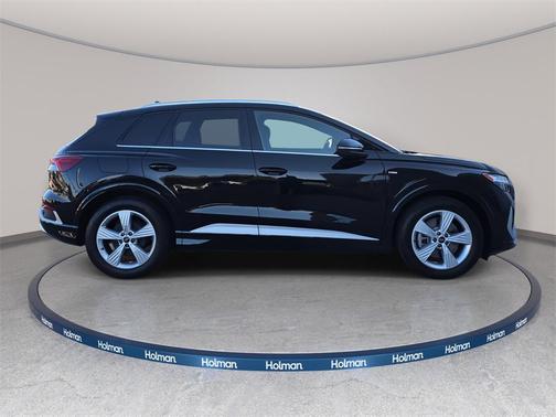 2024 Audi Q4 e-tron Premium 55 quattro