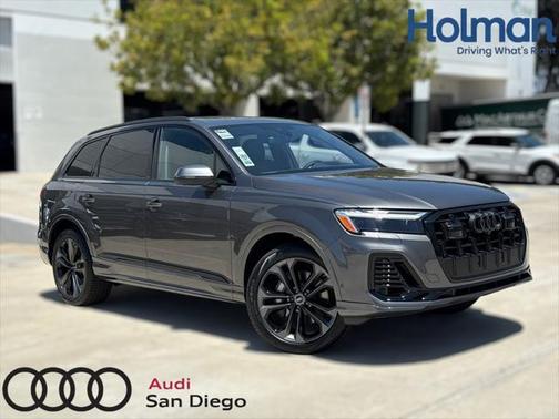 2025 Audi Q7 55 Premium Plus