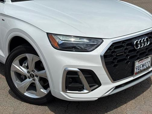 2022 Audi Q5 45 S line Premium Plus