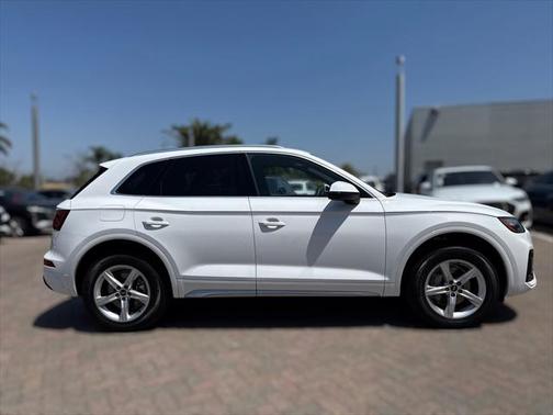 2023 Audi Q5 40 Premium