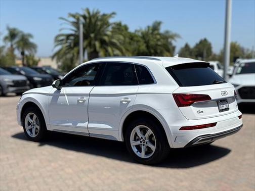 2023 Audi Q5 40 Premium