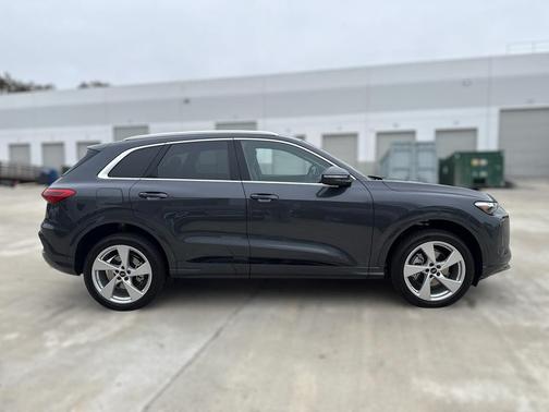 2025 Audi Q5 Premium Plus