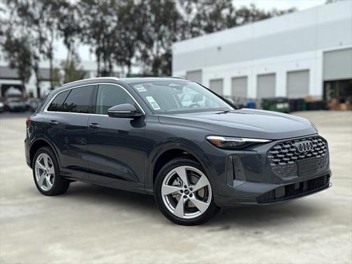 2025 Audi Q5 Premium Plus
