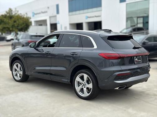 2025 Audi Q5 Premium Plus