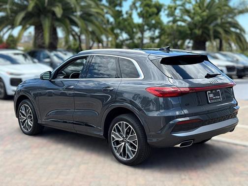 2025 Audi Q5 Premium Plus