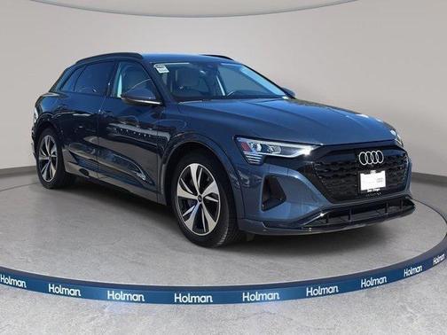 2024 Audi Q8 e-tron Premium