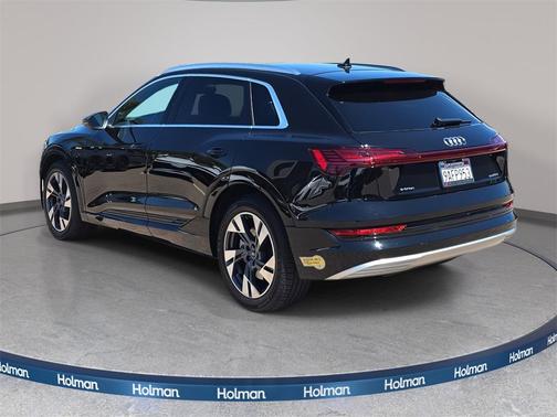 2022 Audi e-tron Premium