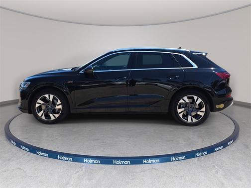 2022 Audi e-tron Premium