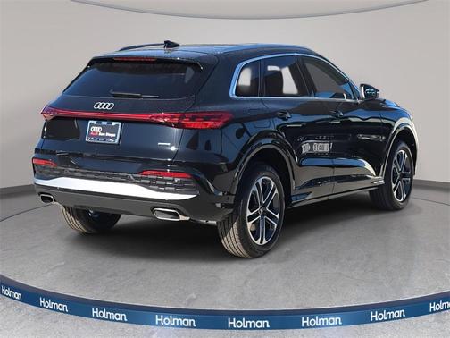 2025 Audi Q5 Premium