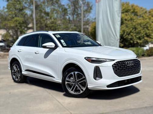 2025 Audi Q5 Premium