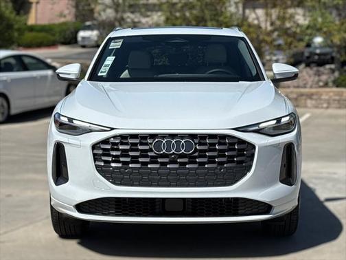 2025 Audi Q5 Premium