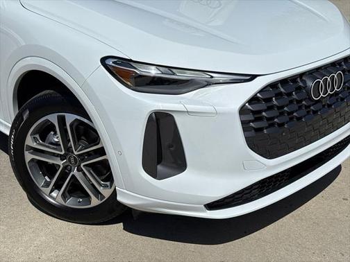 2025 Audi Q5 Premium