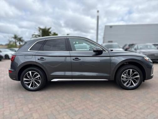 2022 Audi Q5 45 S line Premium Plus