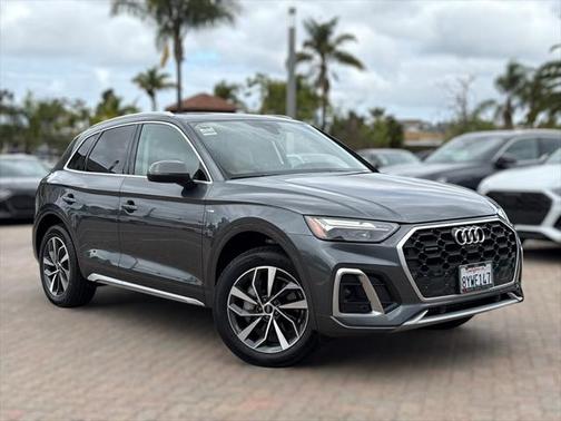 2022 Audi Q5 45 S line Premium Plus