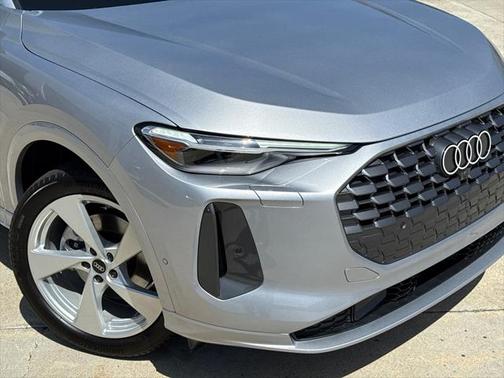 2025 Audi Q5 Premium Plus