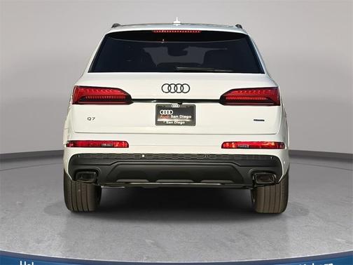 2026 Audi Q7 45 Premium Plus