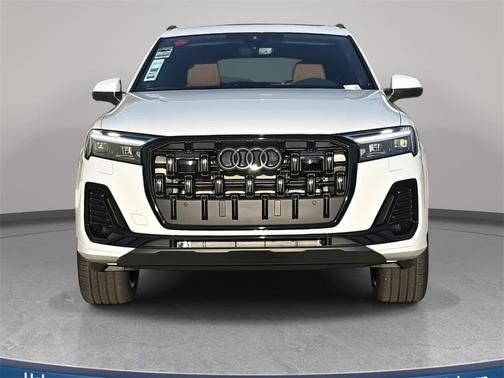 2026 Audi Q7 45 Premium Plus