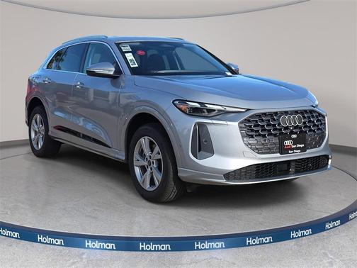 2025 Audi Q5 Premium TFSI quattro S tronic