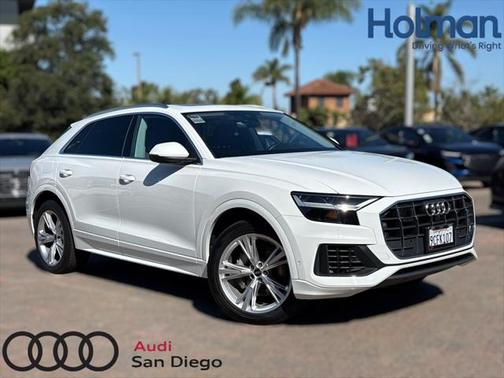 2022 Audi Q8 55 Premium Plus