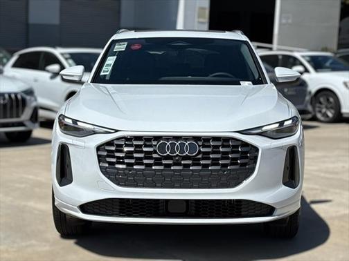 2025 Audi Q5 Premium