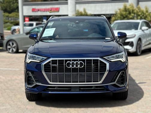 2024 Audi Q3 Premium 45 TFSI S line quattro Tiptronic