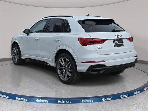 2024 Audi Q3 Premium 45 TFSI S line quattro Tiptronic