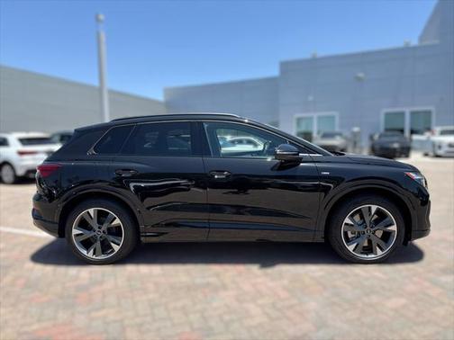 2025 Audi Q4 e-tron Premium 55 quattro