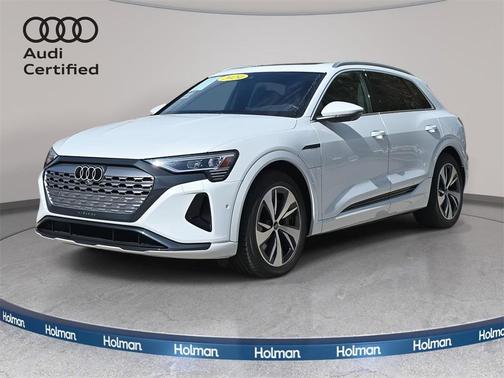 2024 Audi Q8 e-tron Premium Plus