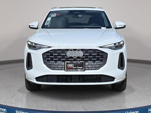 Glacier White Metallic 2026 Audi Q5 Premium Plus TFSI quattro S tronic
