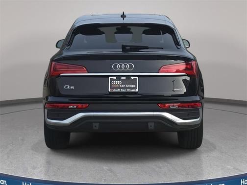 2023 Audi Q5 45 S line Premium