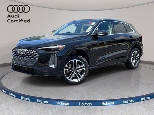 Mythos Black Metallic 2025 Audi Q5 Premium TFSI quattro S tronic