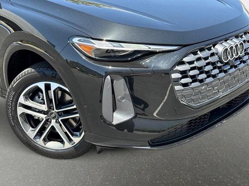 2025 Audi Q5 Premium TFSI quattro S tronic