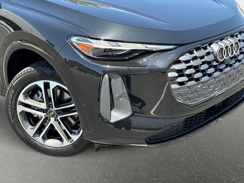 2025 Audi Q5 Premium TFSI quattro S tronic