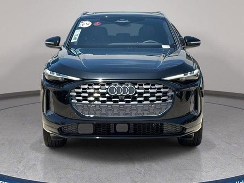 Mythos Black Metallic 2025 Audi Q5 Premium Plus TFSI quattro S tronic