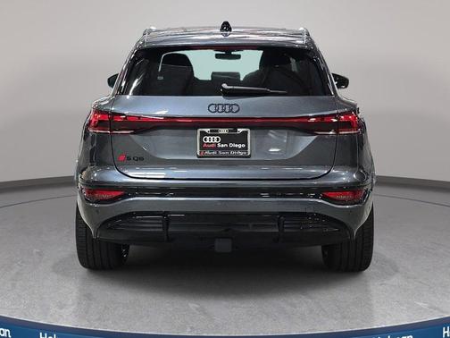 2025 Audi SQ6 e-tron Premium Plus quattro