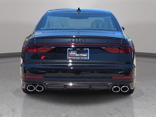 Mythos Black Metallic 2026 Audi S8 4.0T