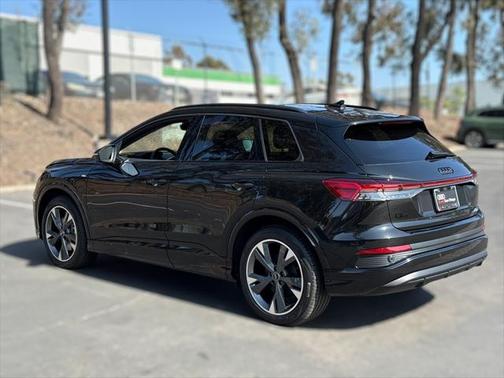 2025 Audi Q4 e-tron Premium Plus 55 quattro
