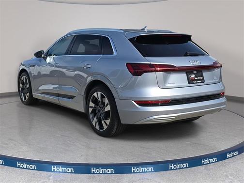 2022 Audi e-tron Premium