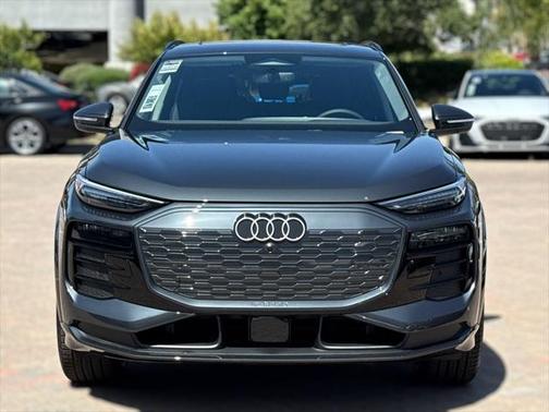 2025 Audi Q6 e-tron Premium Plus
