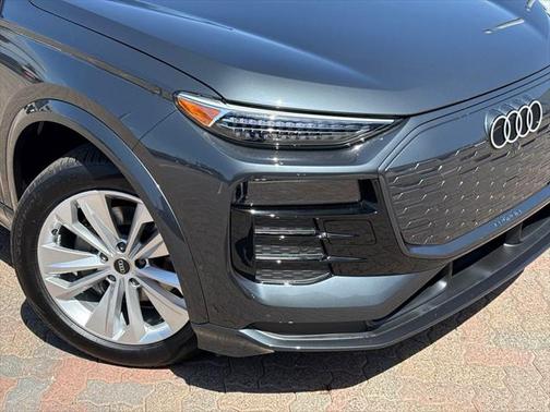 2025 Audi Q6 e-tron Premium Plus