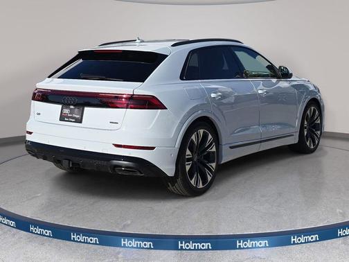 Glacier White Metallic 2026 Audi Q8 55 Premium Plus