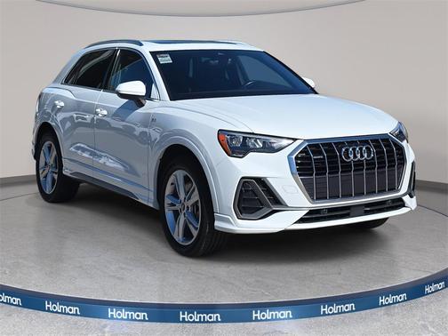 2022 Audi Q3 45 S line Premium