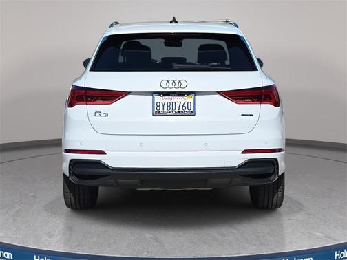 2022 Audi Q3 45 S line Premium