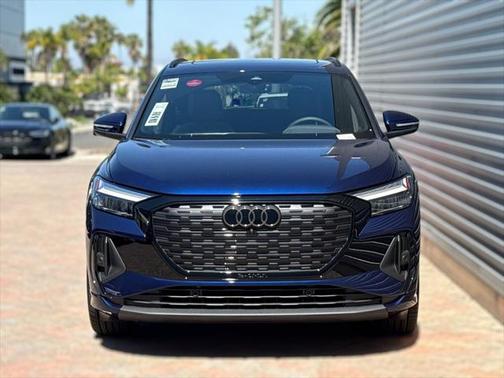 2025 Audi Q4 e-tron Premium Plus 55 quattro