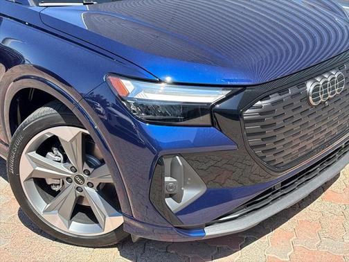 2025 Audi Q4 e-tron Premium Plus 55 quattro