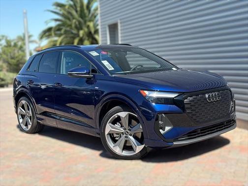 2025 Audi Q4 e-tron Premium Plus 55 quattro
