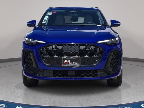 Ultra Blue Metallic 2026 Audi Q5 Premium Plus TFSI quattro S tronic