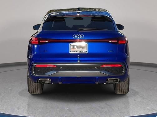 Ultra Blue Metallic 2025 Audi Q5 Prestige TFSI quattro S tronic