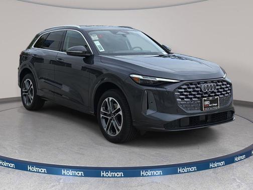 Tambora Gray Metallic 2026 Audi Q5 Premium Plus TFSI quattro S tronic